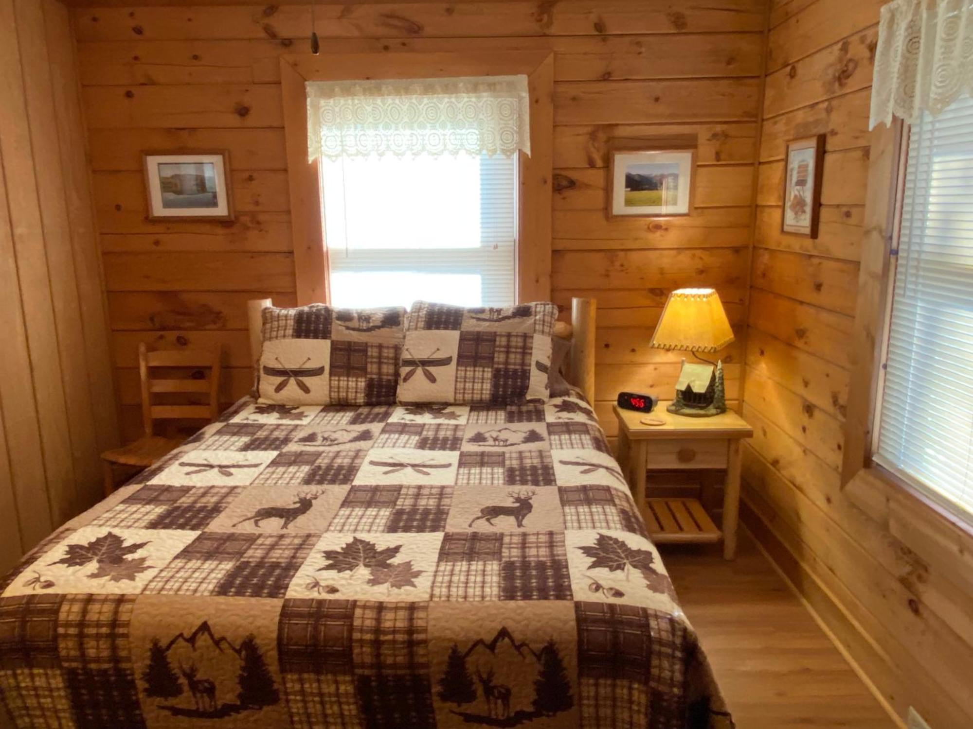 Misty Creek Log Cabins 马吉谷 外观 照片