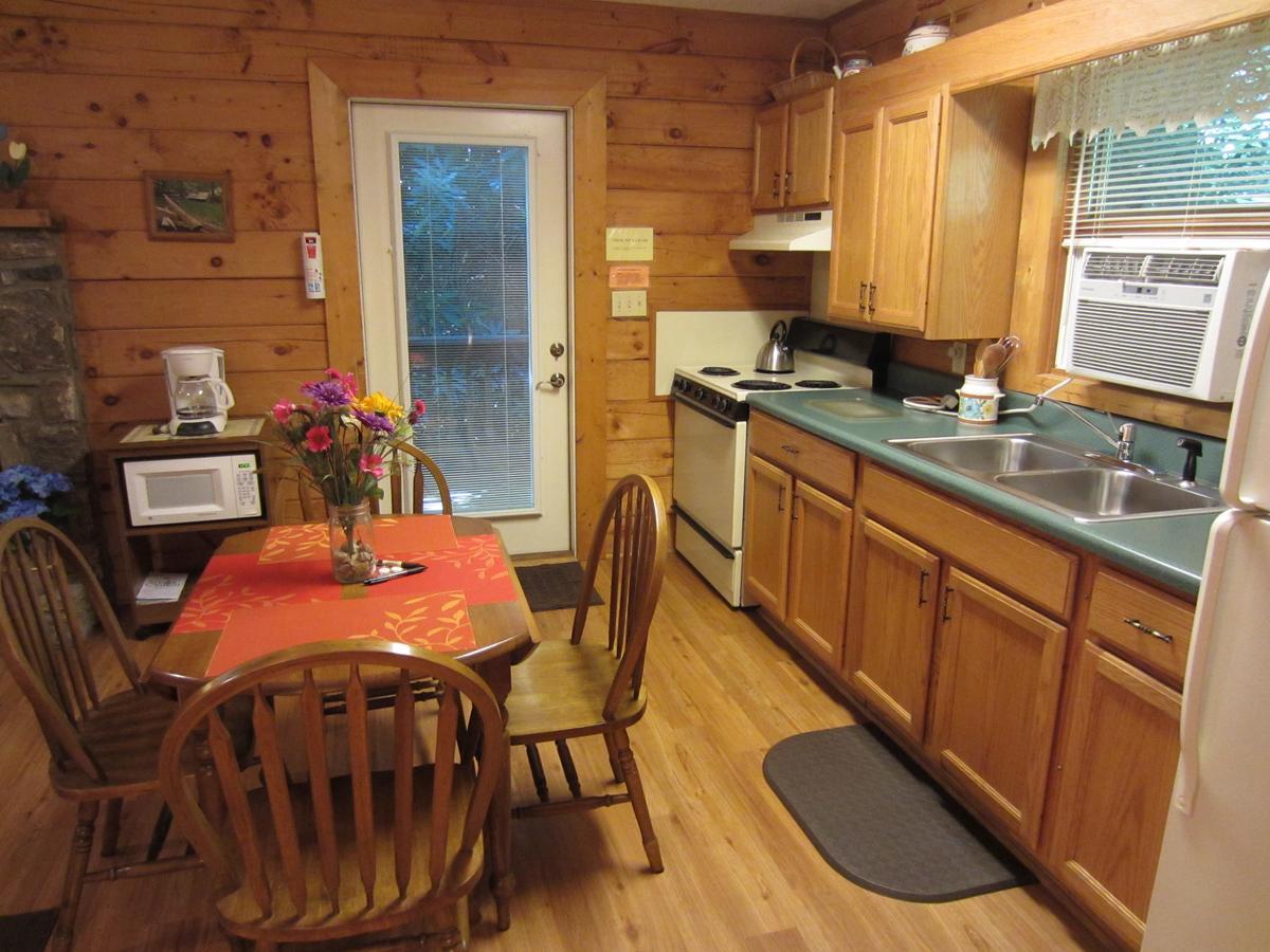Misty Creek Log Cabins 马吉谷 外观 照片