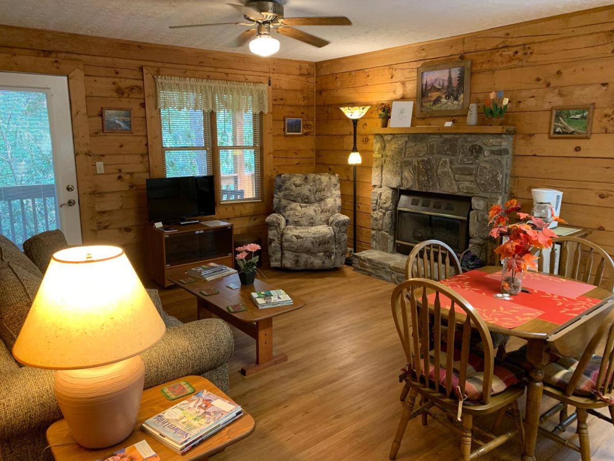 Misty Creek Log Cabins 马吉谷 外观 照片