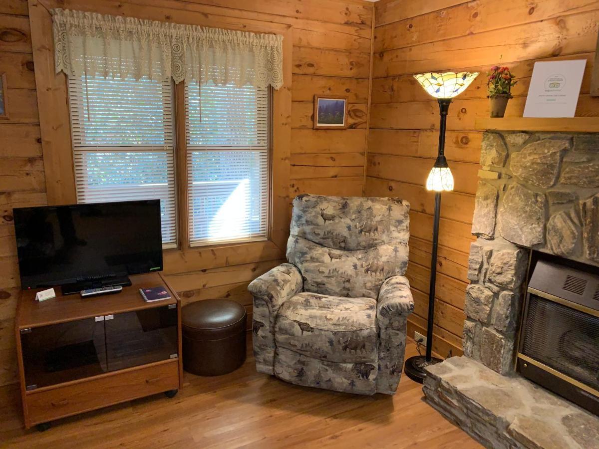 Misty Creek Log Cabins 马吉谷 外观 照片