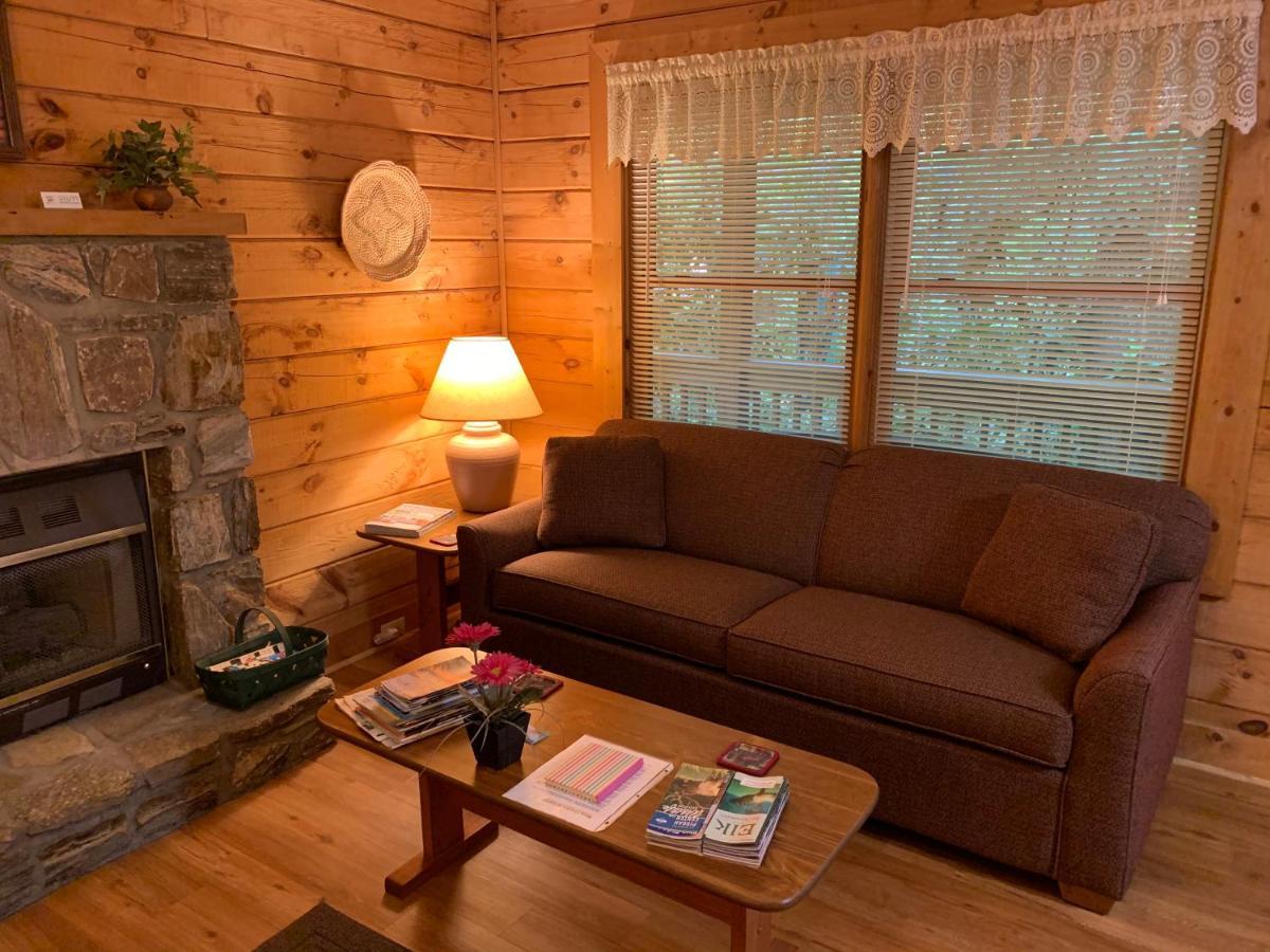 Misty Creek Log Cabins 马吉谷 外观 照片
